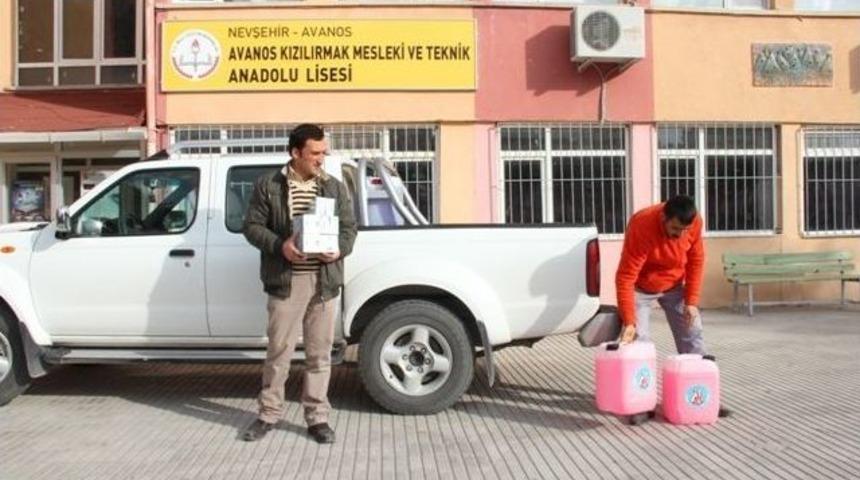 Avanos&rsquo;ta Okullara Temizlik Malzemesi Dağıtıldı