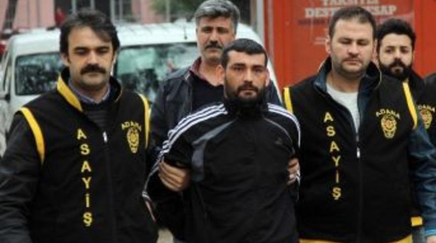 Kız Kardeşini Ve Arkadaşını &Ouml;ld&uuml;ren Zanlı Tutuklandı