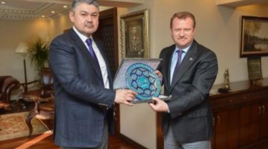 Bakan Yardımcısı Daniş, Kazak Mevkidaşı Kosherbaev İle G&ouml;r&uuml;şt&uuml;