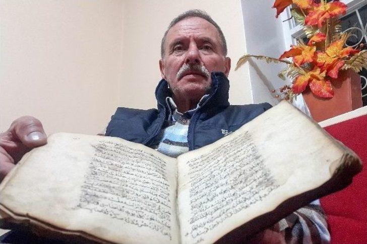 370 Yıllık El Yazması Kitabı Müze’ye Hediye Etti G1