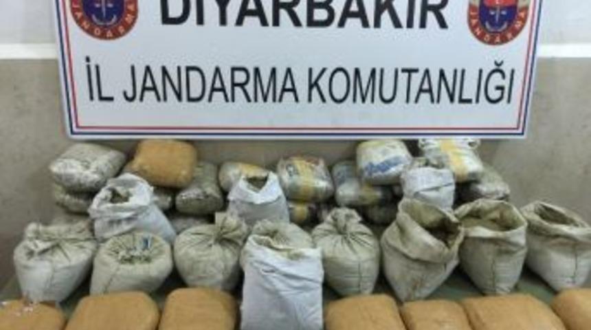 Diyarbakır&rsquo;da 50 Kilo Esrar Ele Ge&ccedil;irildi