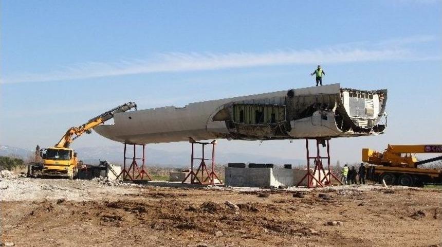 Restoran U&ccedil;ak Birleştiriliyor