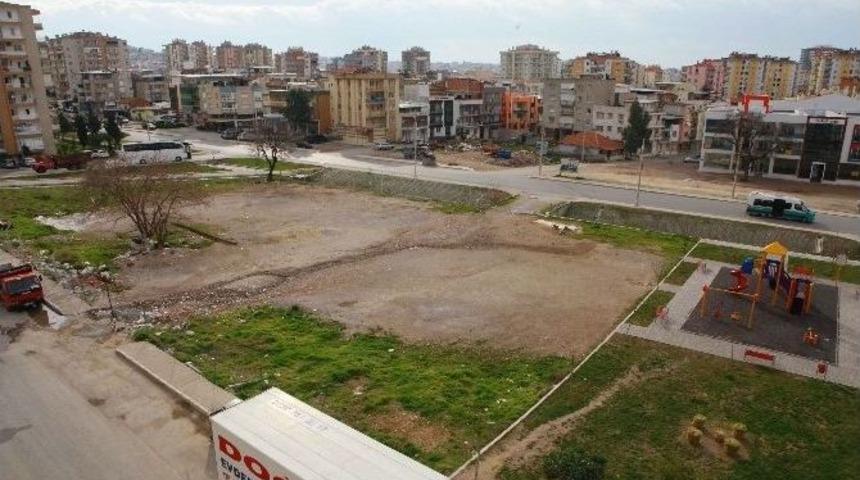 Bayraklı Belediyesi Bir K&uuml;lt&uuml;r Merkezi Daha Yapıyor