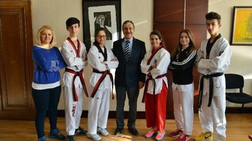 Eskişehirli Gen&ccedil; Tekvandocular T&uuml;rkiye&rsquo;yi Temsil Edecek
