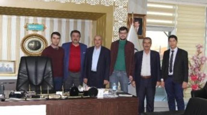 Cihanbeyli Gen&ccedil;lik Meclisi&rsquo;nden Başkan Kale&rsquo;ye Ziyaret