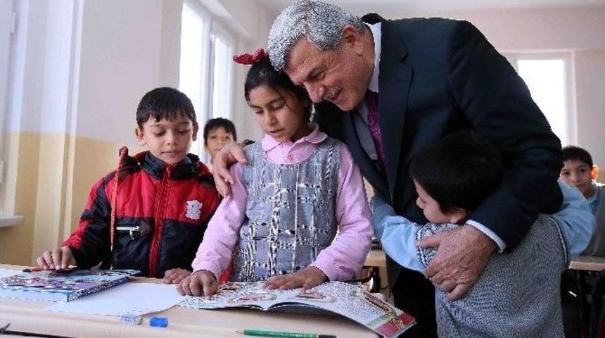 Başkan Karaosmanoğlu, Öğrencilerle Buluştu