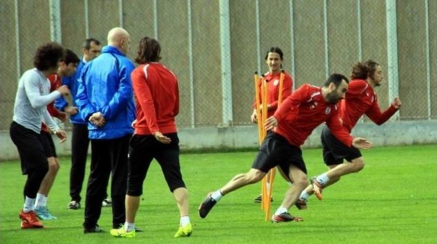Samsunsporlu Futbolcular Galibiyete Kitlendi