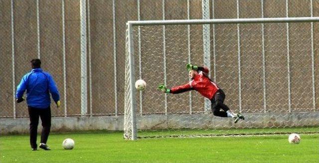 Samsunsporlu Futbolcular Galibiyete Kitlendi