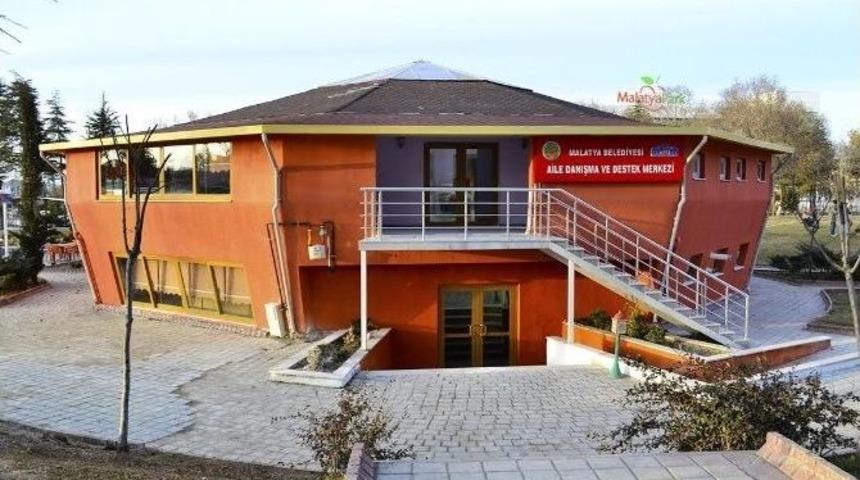 Aileye Y&ouml;nelik Bireysel Danışmanlık Ve Seminerler D&uuml;zenleniyor