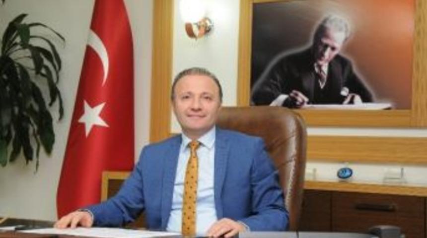 Vekil Rekt&ouml;r &Uuml;nal&rsquo;ın G&ouml;revi 3 Ay Daha Uzatıldı