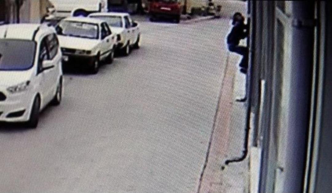 (&ouml;zel) G&uuml;nd&uuml;z Vakti Boruya Tırmanıp Girdiği Evi Soydu