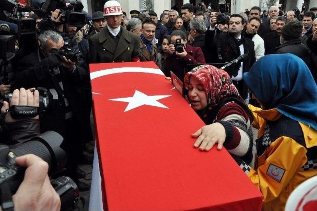 Kırıkkaleli Şehit Uzman &Ccedil;avuş Toprağa Verildi