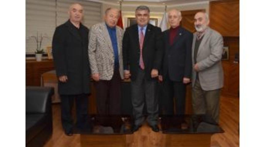 Huzur Evi Y&ouml;netiminden Başkan &Ouml;zg&uuml;ven&rsquo;e Ziyaret