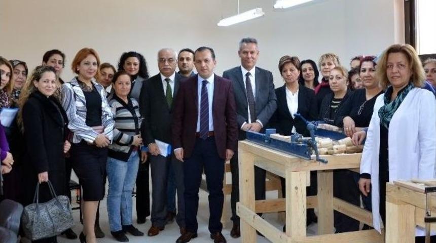 "geleneksel El Sanatları İle Kadınlarımız İş Sahibi Oluyor" Projesi