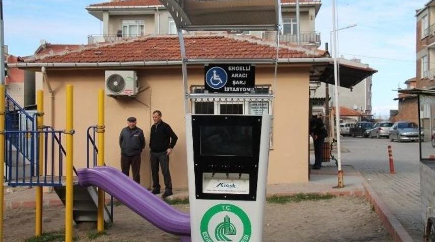 Kırılan Ak&uuml;l&uuml; Engelli Aracı Şarj İstasyonu Tamir Edildi