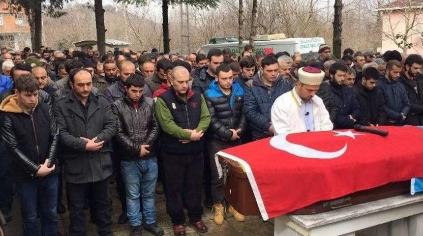 &Ouml;ld&uuml;r&uuml;len Ormancı Toprağa Verildi