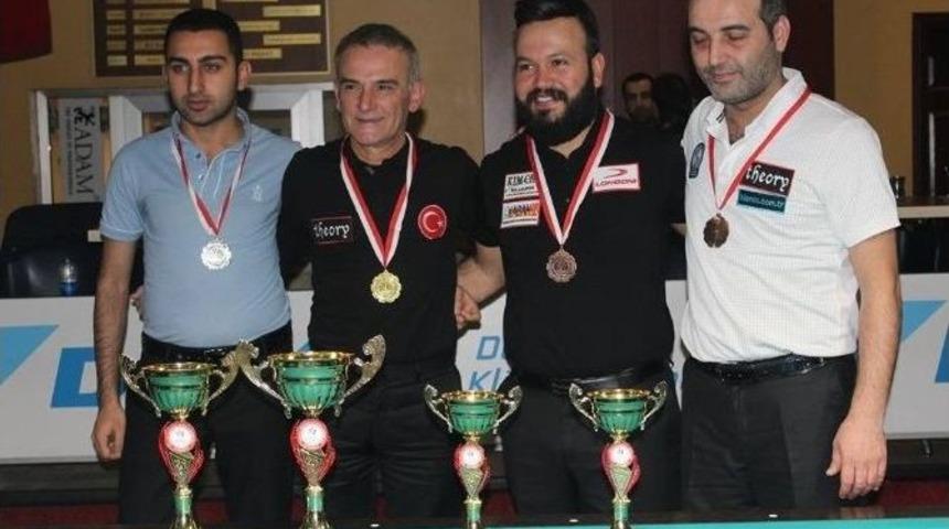 Bilardo Finalistinden Başkan Erg&uuml;n&rsquo;e Ziyaret