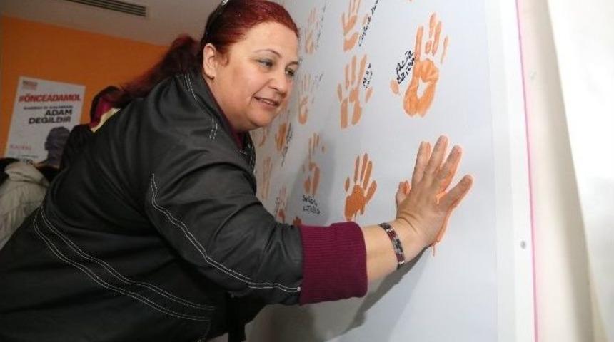 Şiddete Karşı Turuncu &lsquo;el İzi&rsquo;