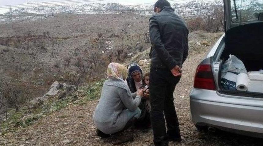 Sağlık Ekipleri Dağ Taş Dinlemiyor