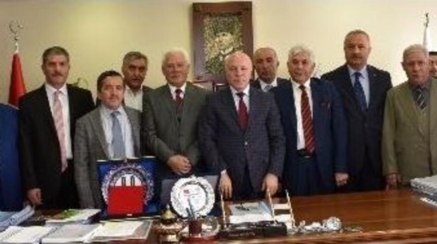 Başkan Sekmen, Eleşkirt Belediyesi&rsquo;ni Ağırladı