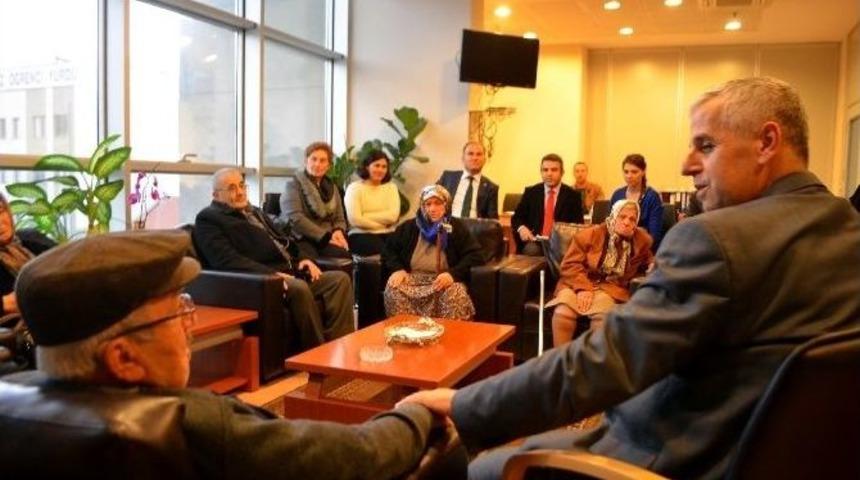 S&ouml;ke Belediyesi Yaşlılara Sahip &Ccedil;ıkacak