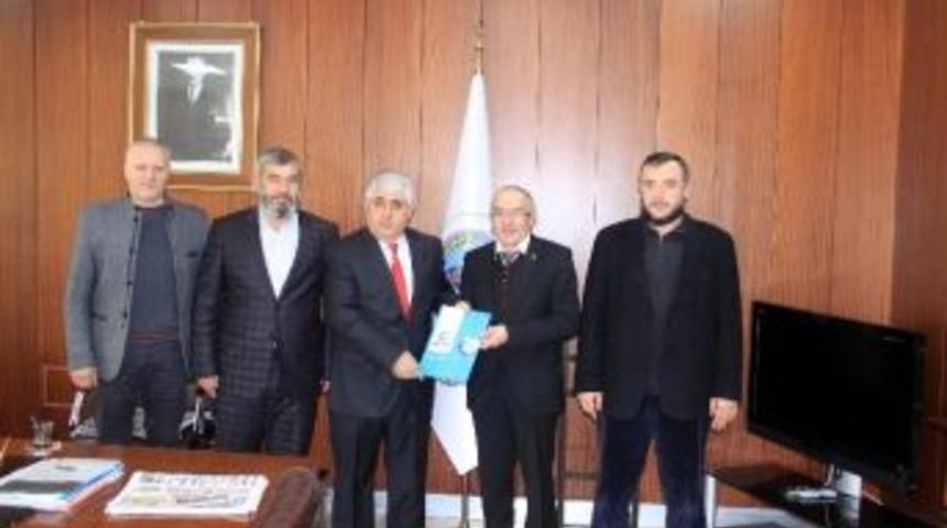 Beşir Derneği &Uuml;yeleri Sorgun Belediye Başkanı Ahmet Şimşek&rsquo;i Makamında Ziyaret Etti