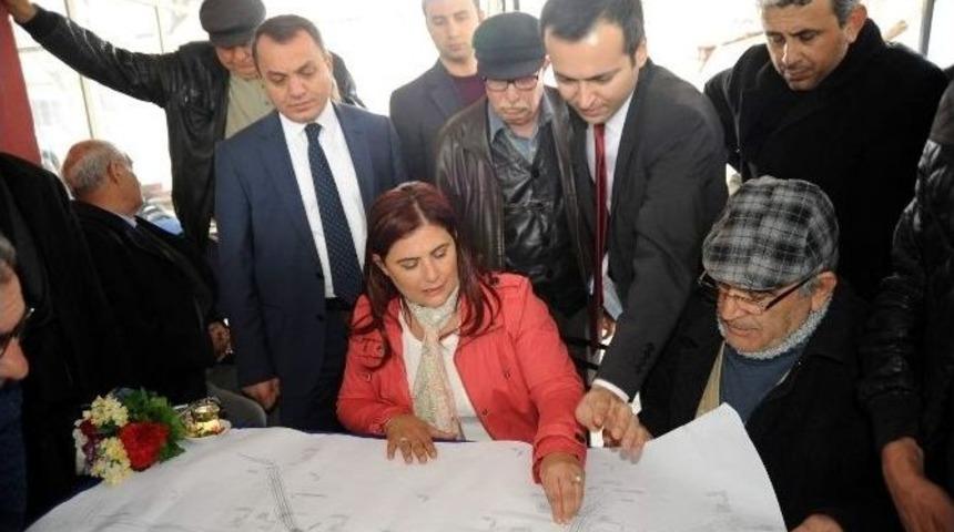 &Ouml;zlem &Ccedil;er&ccedil;ioğlu, Kuşadası&rsquo;nda S&uuml;ren &Ccedil;alışmaları Yerinde İnceledi