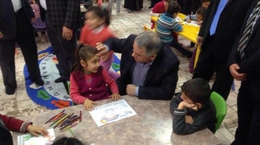 Milletvekili Boynukara&rsquo;ya Minik &Ccedil;ocuklar Ve Kursiyerlerden İlgi