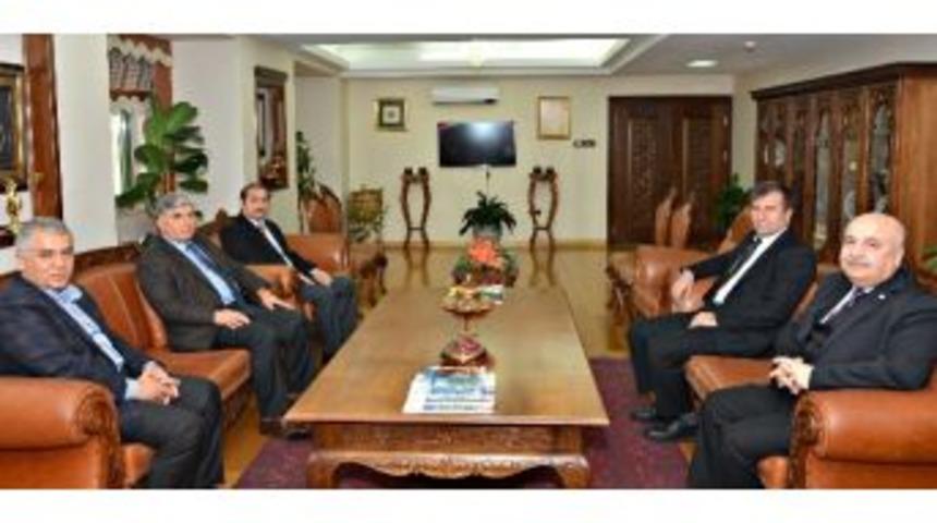 Milletvekili Adnan Boynukara&rsquo;dan, &Uuml;niversiteye Ziyaret