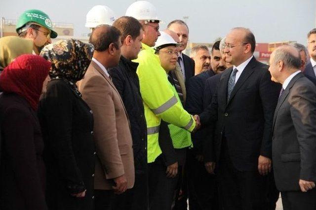 Akdoğan: “büyük Güçler Vekalet Savaşları Yürütüyor, Iskalanan İnsan Oluyor”