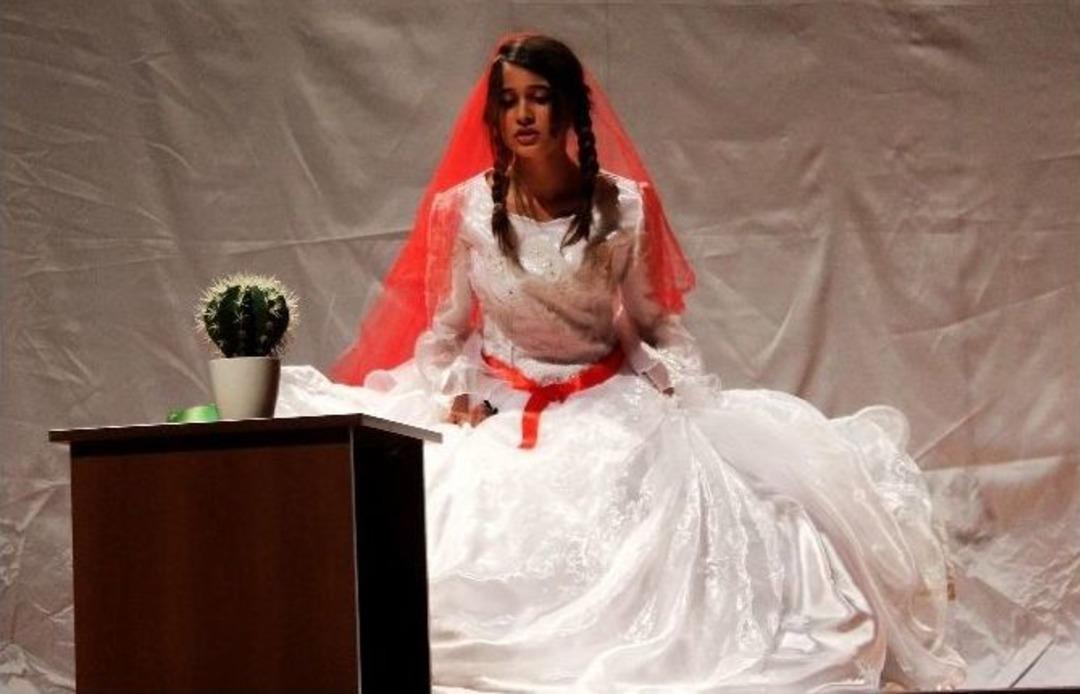 &Ouml;zgecan Arslan&rsquo;a Adanan Oyun &lsquo;kakt&uuml;s&rsquo;e B&uuml;y&uuml;k İlgi