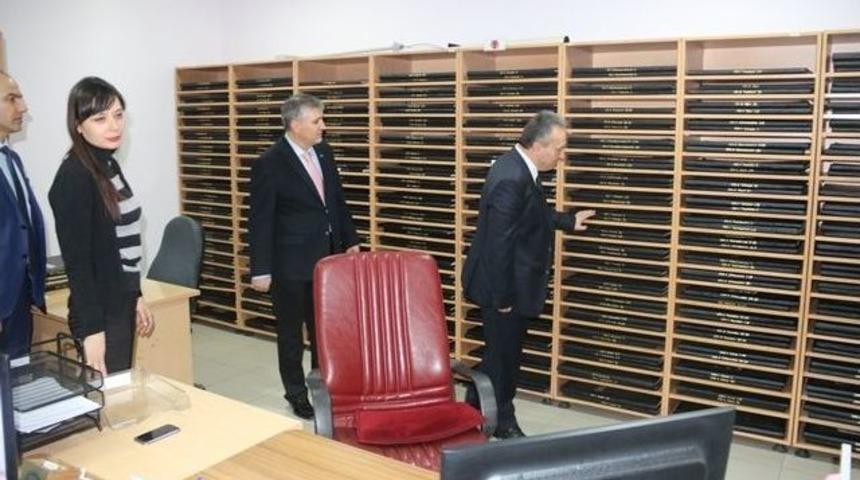 Vali Fidan N&uuml;fus M&uuml;d&uuml;rl&uuml;ğ&uuml;nde İncelemelerde Bulundu