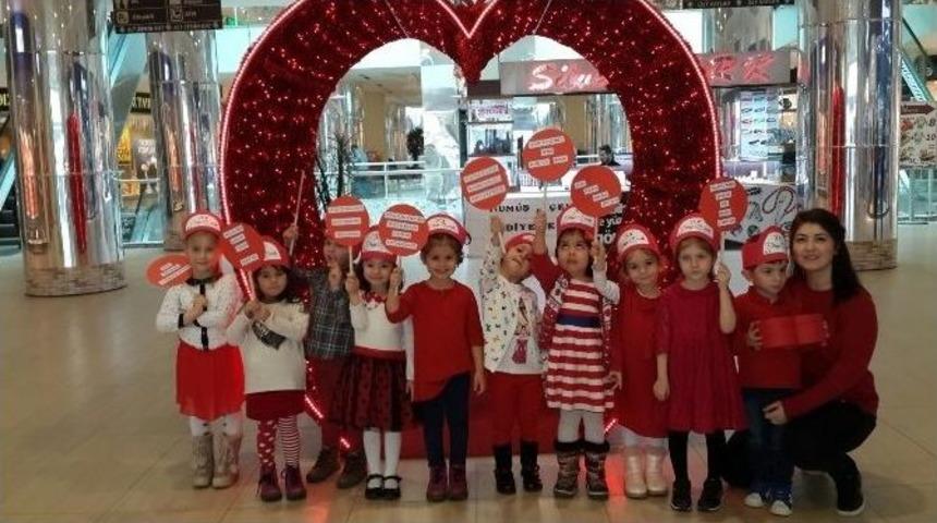 Minik &Ouml;ğrenciler Sevgiyi Sordu