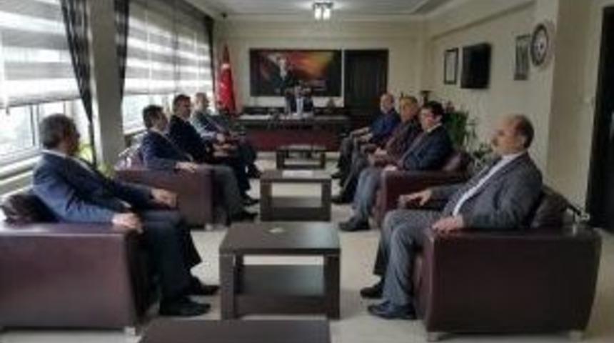 Kaplan, Ulus Meslek Y&uuml;ksek Okulu&rsquo;nu Ziyaret Etti