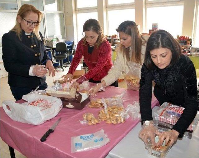 Doğuda Görev Yapan Polislere Elazığ’dan Destek