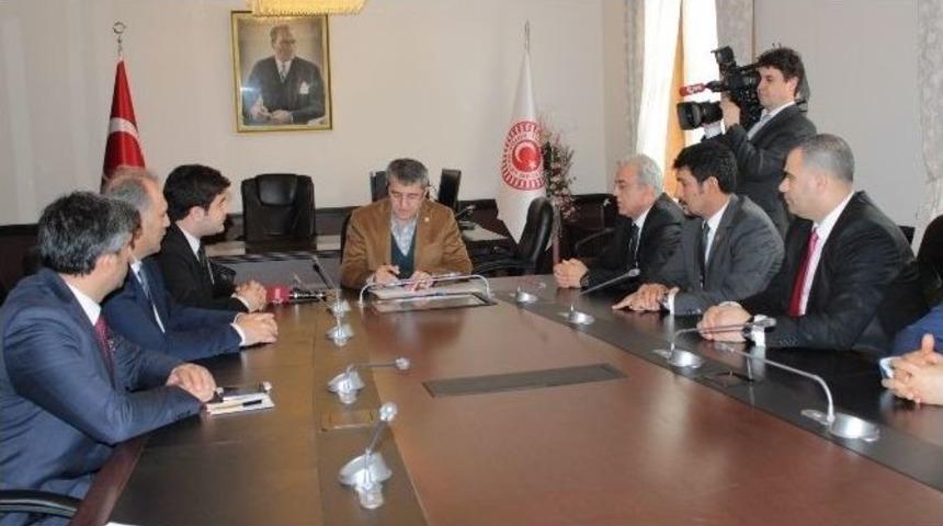 Elazığ Milletvekili Serdar, Turizmciler İle Bir Araya Geldi