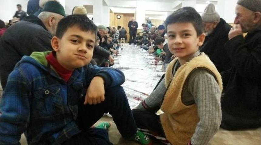 &Ccedil;ocukların Sabah Namazı İlgisi