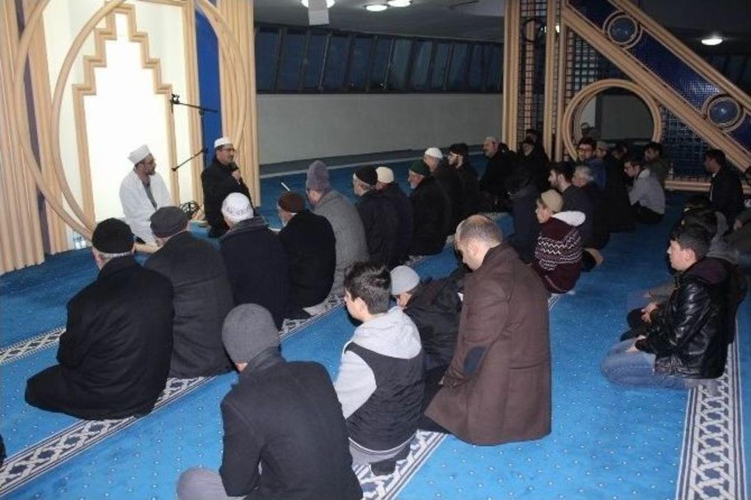 Erzincan&rsquo;da Gen&ccedil;ler Sabah Namazında Buluşuyor