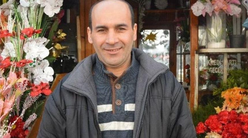 &Ccedil;i&ccedil;ek&ccedil;ilerde Sevgililer G&uuml;n&uuml; Bereketi