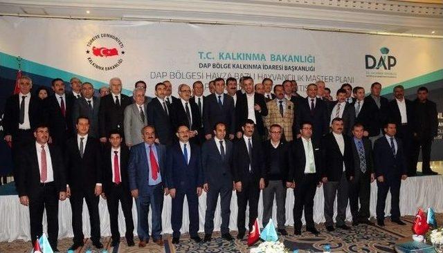 Kalkınma Bakanı Cevdet Yılmaz Van&rsquo;da 1