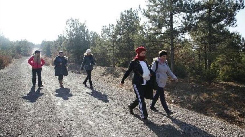 Halk Merkezi Kursiyerleri Doğa Y&uuml;r&uuml;y&uuml;ş&uuml;nde Buluştu