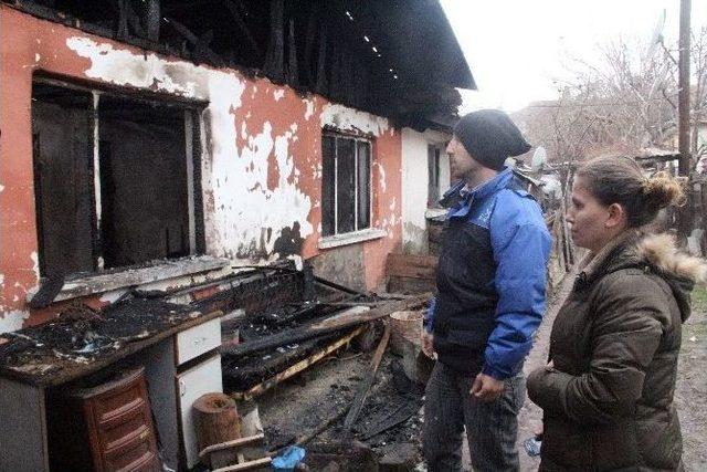 Bolu’da Evleri Yanan Aileler Yardım Bekliyor 1