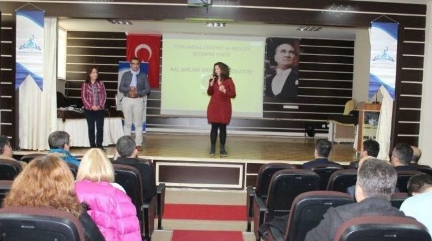 U&ccedil;an S&uuml;p&uuml;rge Derneği Rehber &Ouml;ğretmenlerle Bir Araya Geldi