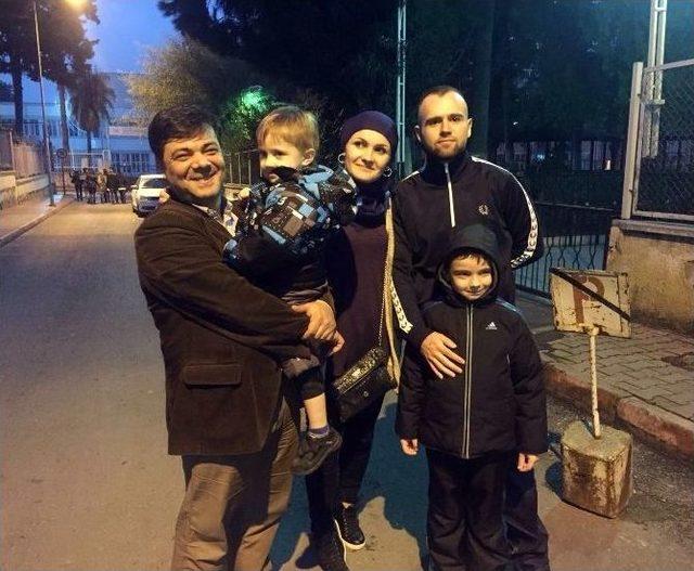 Rus Anne, Suriyeli Kocasının Kaçırdığı Çocuklarına Mersin’de Kavuştu