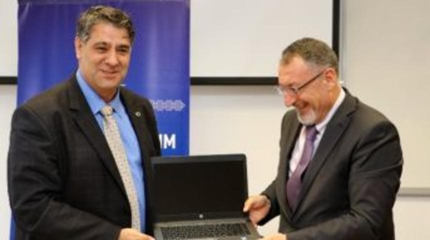 Kb&uuml;&rsquo;de &Ouml;ğretim &Uuml;yeleri Yeni Bilgisayarlarına Kavuştu