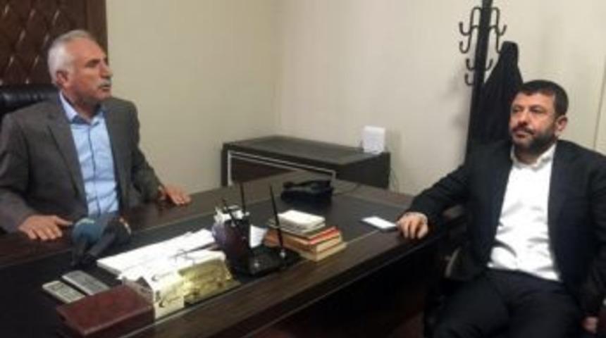 Chp Genel Başkan Yardımcısı Veli Ağbaba, Belediye İş Sendikası Malatya Şubesini Ziyaret Etti