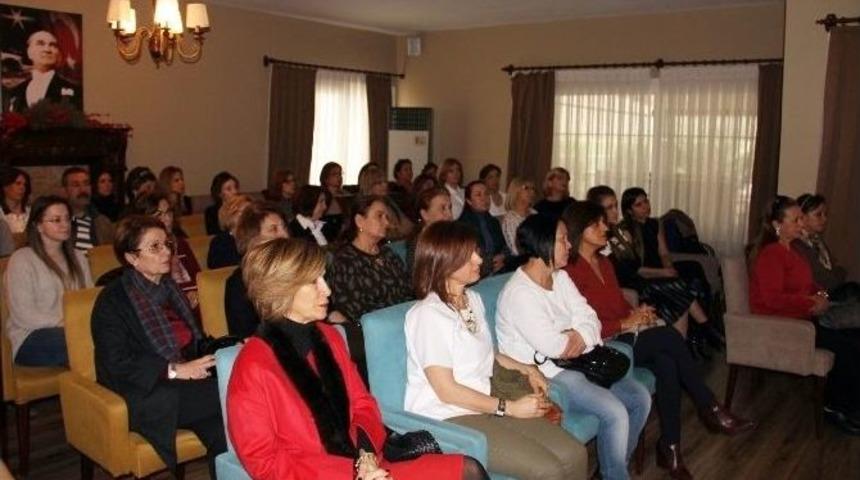 T&uuml;rkiye&rsquo;de 8 Kadından 1&rsquo;inin Meme Kanserine Yakalanma Riski Var