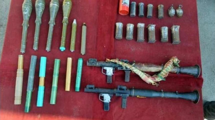 Ter&ouml;ristler M&uuml;himmatlarını Okul Bah&ccedil;esine Gizlemiş