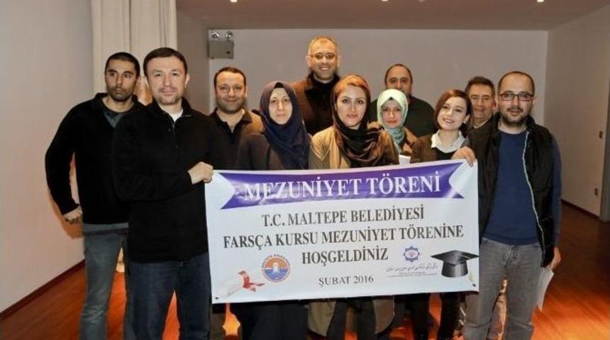 Maltepe&rsquo;de Fars&ccedil;a Kursunu Tamamlayan &Ouml;ğrencilere, İran&rsquo;a G&ouml;nderilme M&uuml;jdesi