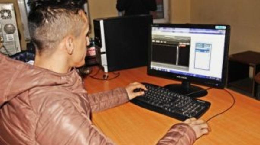 Hakkari&rsquo;de Sanal Radyo Hizmete Girdi